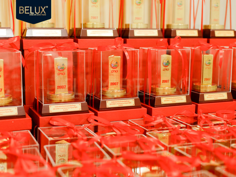 Lô Cột Mốc Bờ Y bằng đồng cao 13cm thiết kế theo yêu cầu